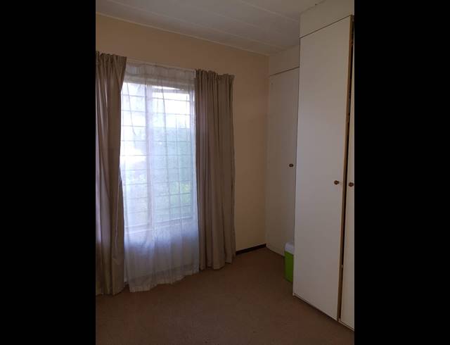 2 BEDROOM SECTIONAL TITLE RENTED IN JUKSKEI PARK